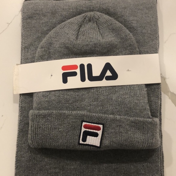 Fila scarf and beanie hat set  gray knit NWT - Picture 2 of 5
